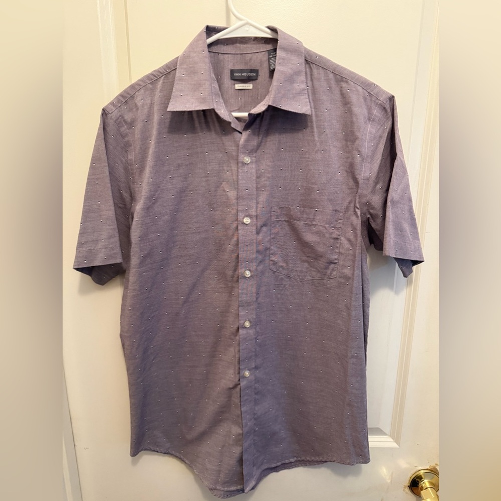 Van Heusen Small Short sleeve button down shirt